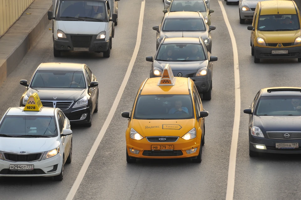 Что выгоднее в Москве - иметь свою машину или кататься на такси?