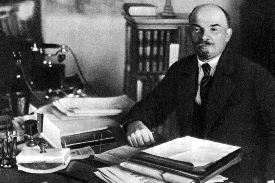 Ленин - современный феномен. Его смело можно называть крестным отцом сегодняшних политиков
