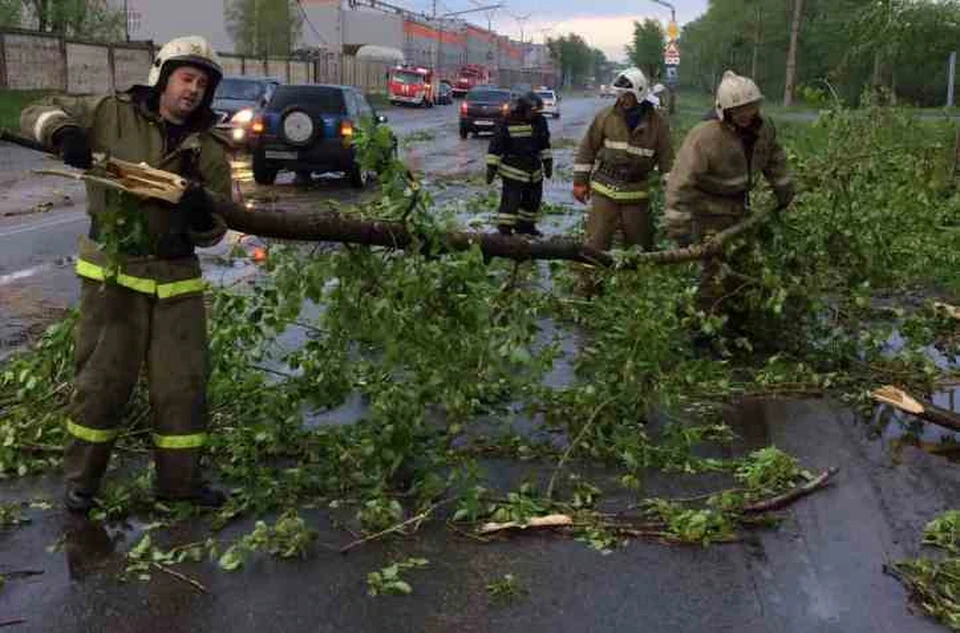 На Свердловскую область идет еще один ураган. Спасатели просят уральцев не расслабляться