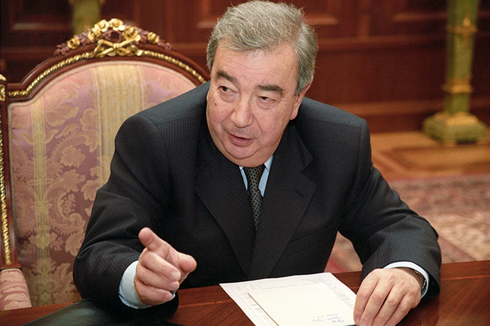 Премьер министр 90. Примаков председатель правительства.