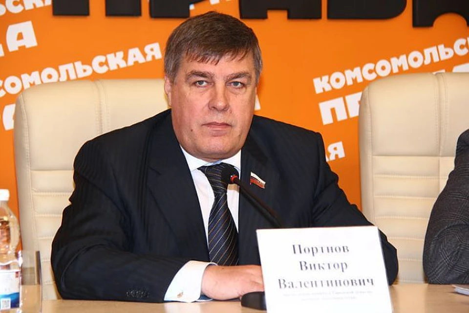 Экс-мэра Дзержинска, подозреваемого в краже подвесного потолка, задержали при попытке уехать из России