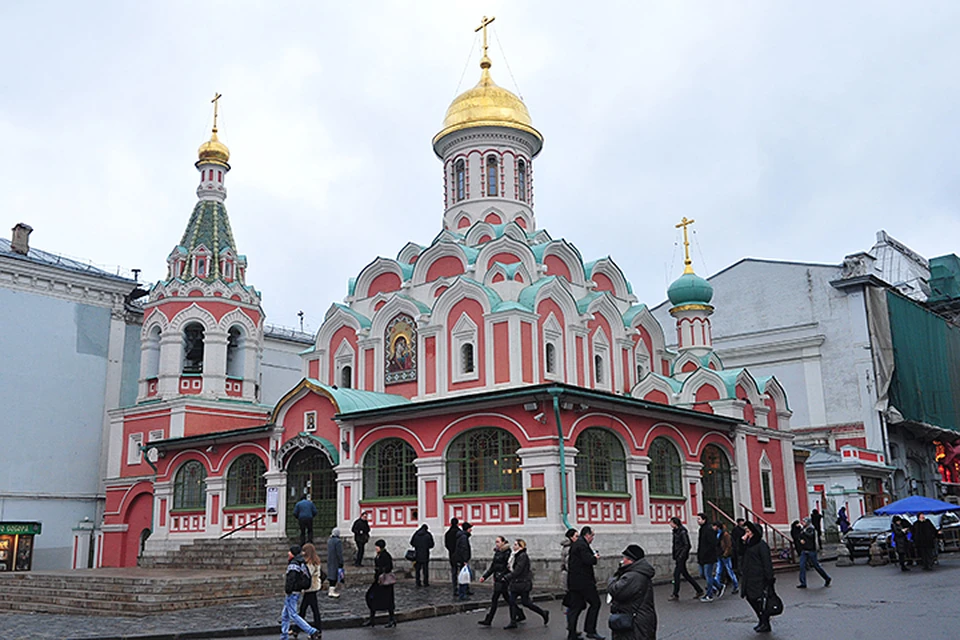 Казанский собор стал первым из утраченных в советские годы храмов столицы, который воссоздали в предполагаемом первоначальном виде