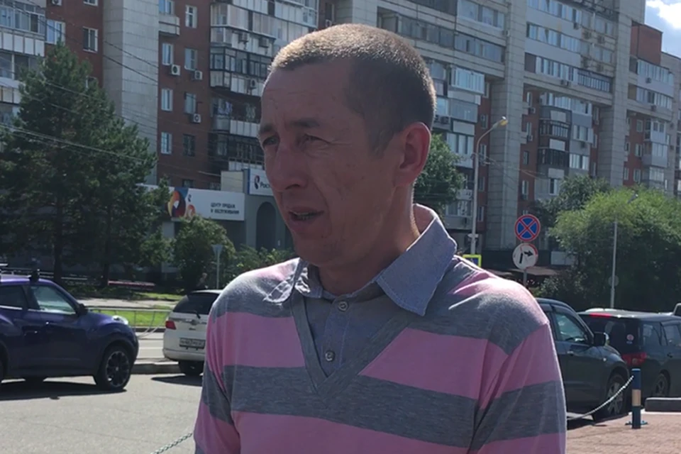 Таксист из Хабаровска публично принес извинения девушкам за умывание зеленкой