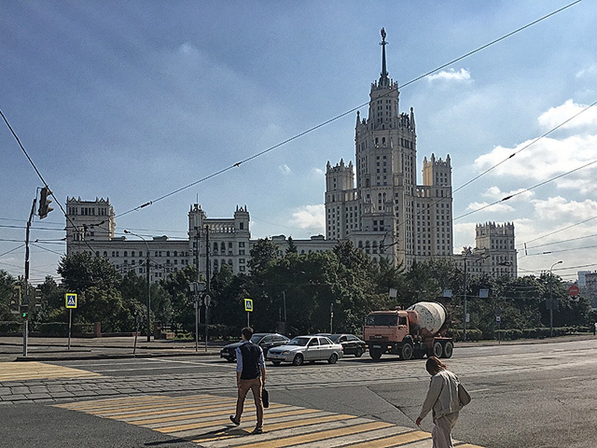 Как строили сталинские высотки в Москве и почему каждая вышка похожа на  свадебный пирог - KP.RU