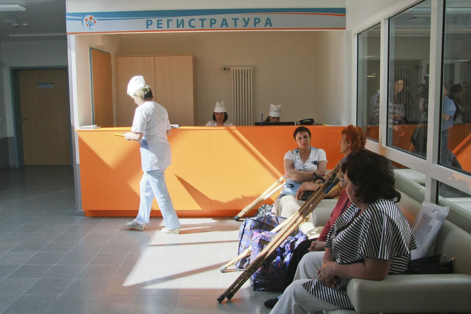 В Центре травматологии клиники Скандинавия в Петербурге теперь используют хирургические шлемы