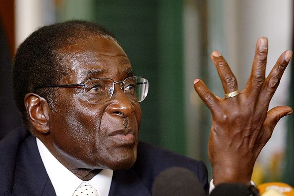 Сегодня вечером парламент страны проголосовал за объявление 93-летнему Роберту Мугабе импичмента
