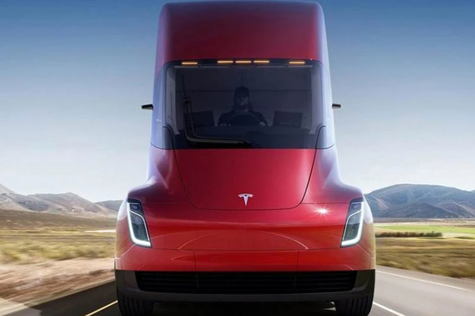 Tesla Semi — фура с общей разрешенной массой до 36 287 килограмм и дальностью до 800 километров