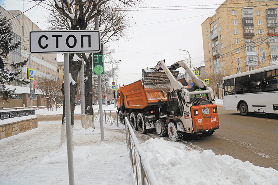 Где-то улицы чистили оперативно, где-то «не проезжало колесо» снегоуборочной техники