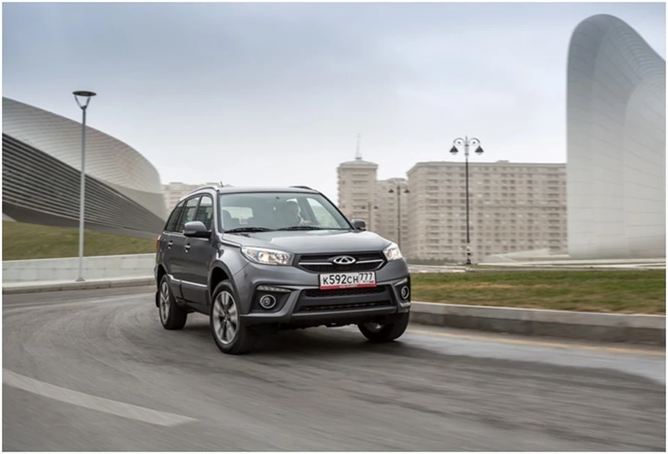 Дорожный просвет CHERY TIGGO 3 в 190 мм позволяет комфортно чувствовать себя на дороге. Фото: Волга-Раст.