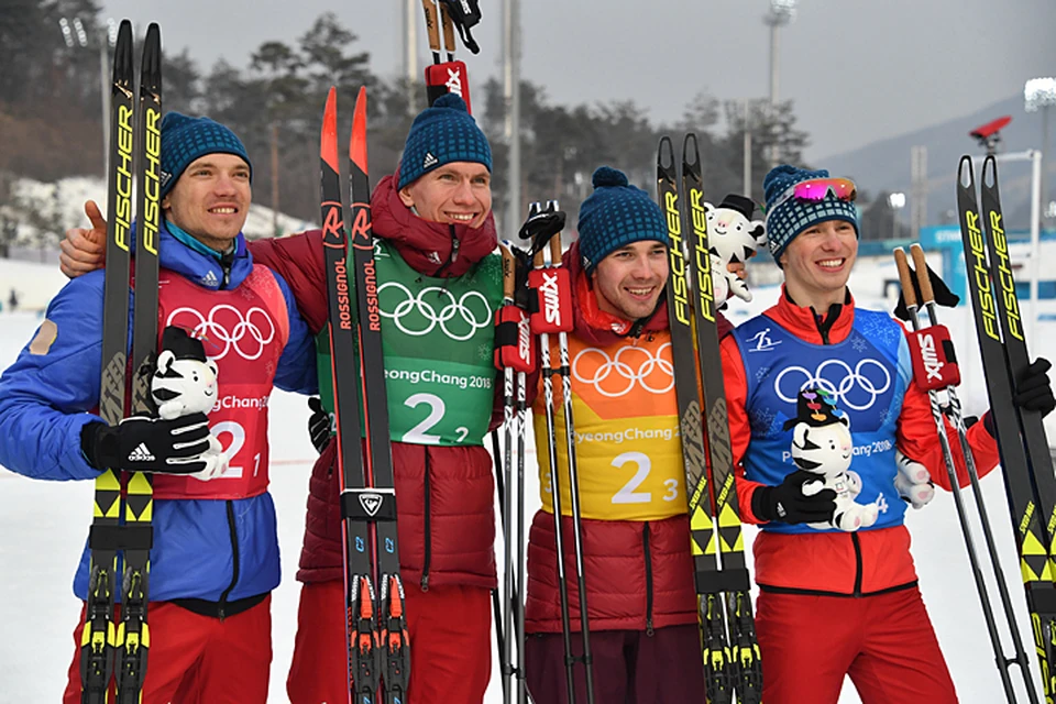 Сборная России - серебряный призер Олимпиады в Пхенчхане в лыжной эстафете.