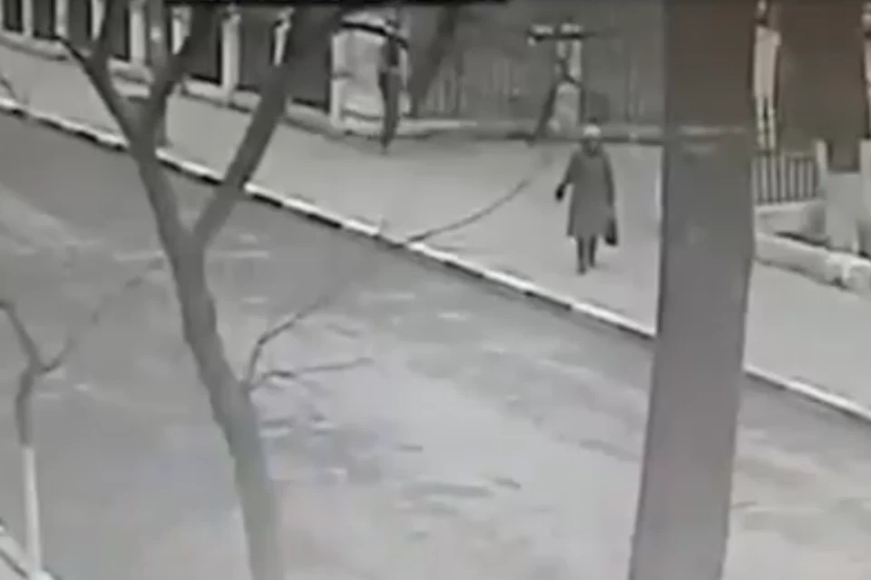 Видео где расстреливают людей в углу крокус