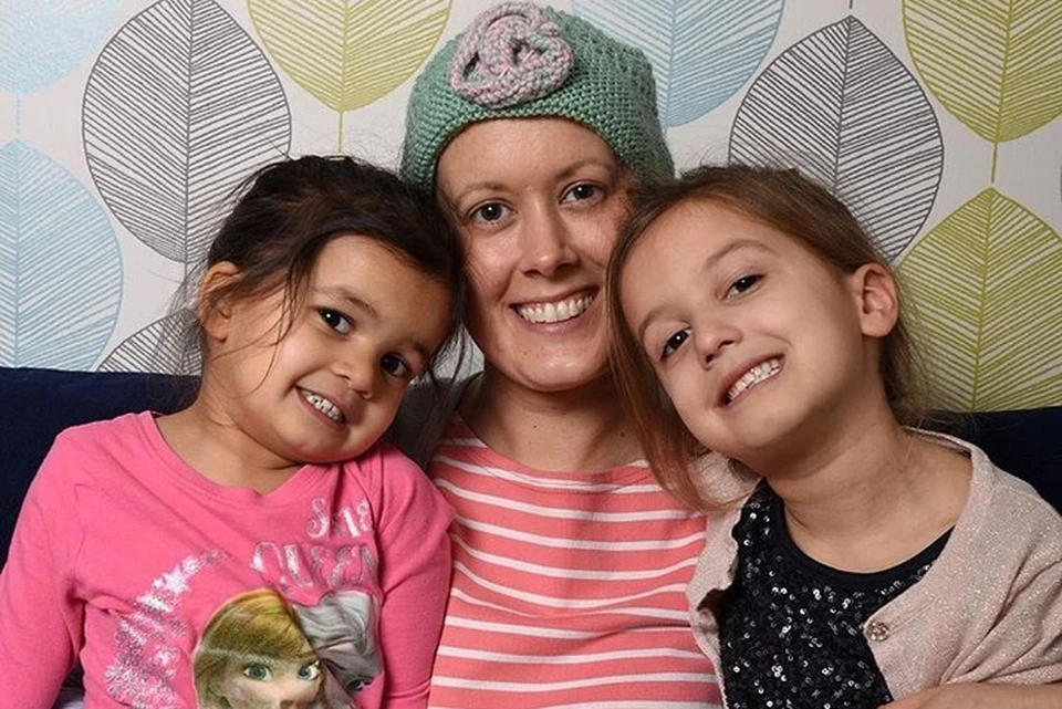 Когда Саре поставили диагноз - рак в четвертой стадии - прежде всего она подумала о своих дочерях