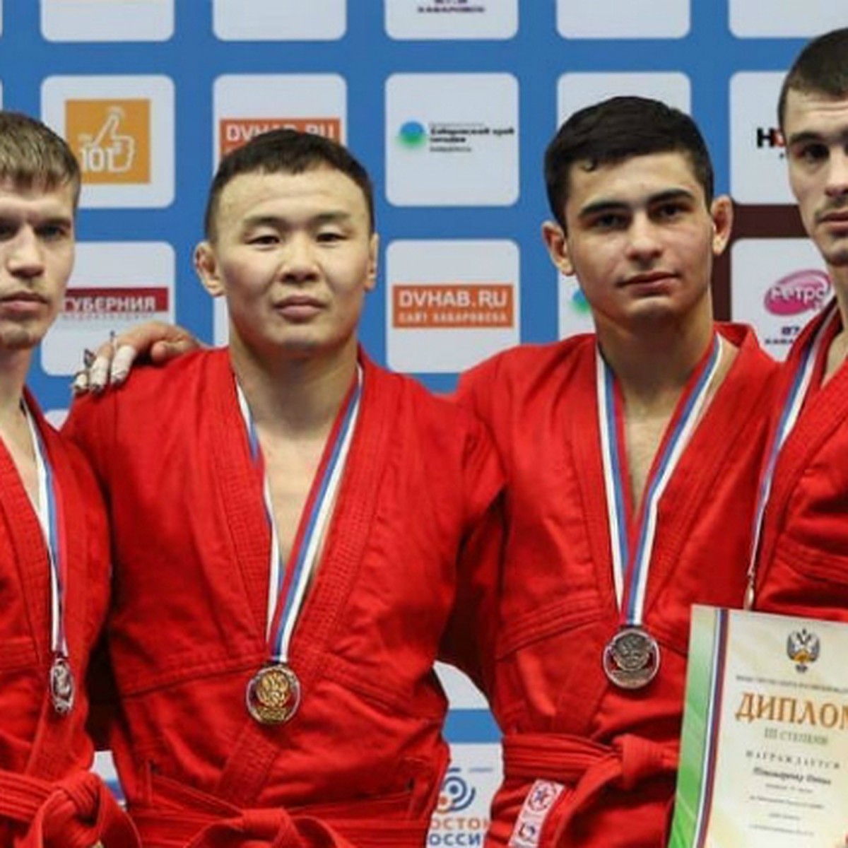 Итоги второго дня чемпионата России по самбо 2018 в Хабаровске - KP.RU