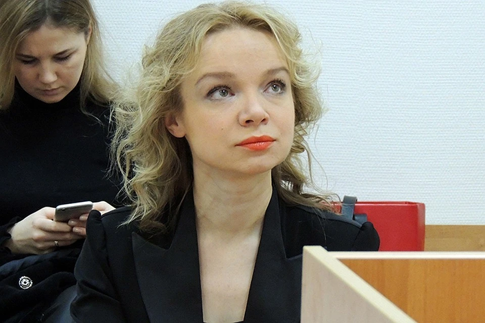Виталина Цымбалюк-Романовская в помещении суда.