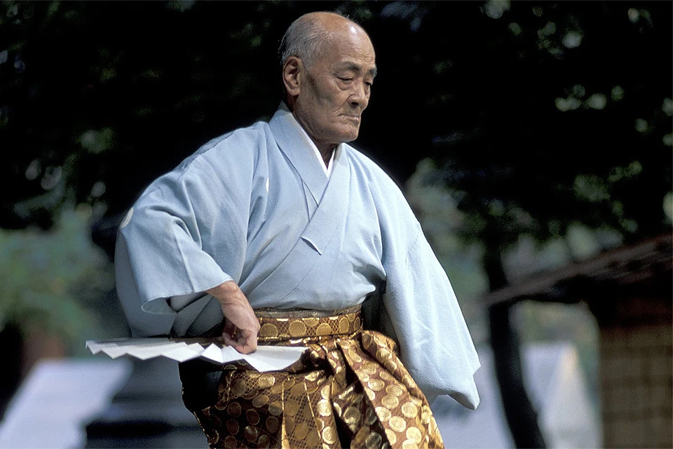 Япония славится на весь свет долголетием своих стариков.