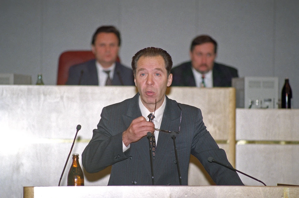 Виктор Ерин во время выступления в Госдуме в 1994 году в ранге главы МВД России. Фото: ИТАР-ТАСС/Архив
