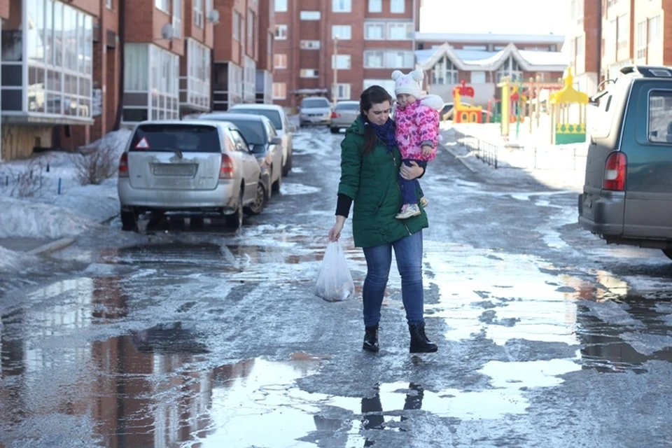 «Дышим канализационными отходами». Жители Березового в Ленинском районе Иркутска о проблемах недорогих квартир