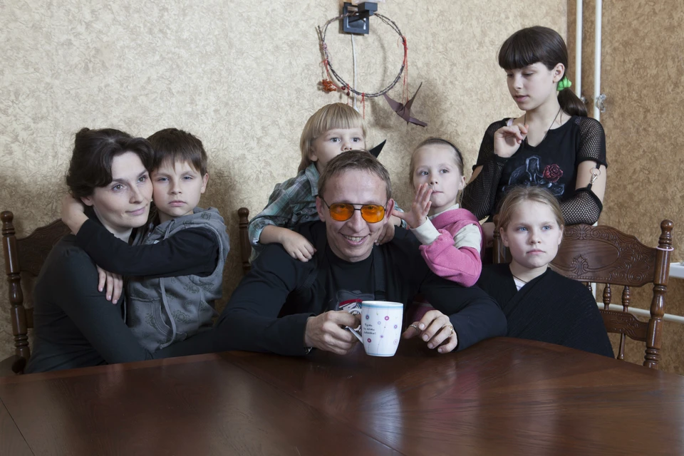 Иван Охлобыстин с семьей.