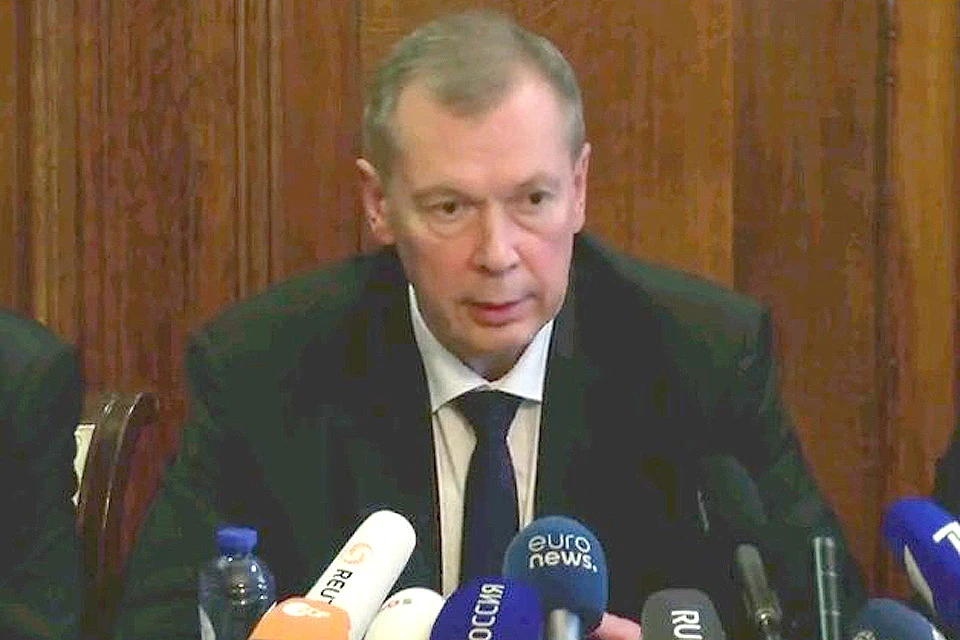 Представитель РФ при Организации по запрещению химического оружия (ОЗХО) Александр Шульгин во время пресс-конференции.