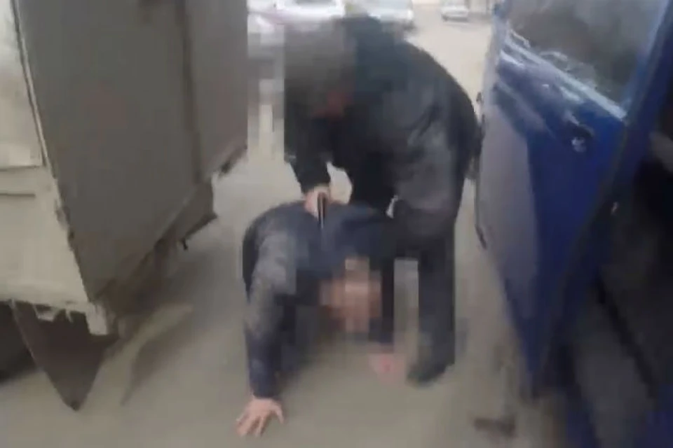 Появилось видео захвата ФСБ подпольного оружейника в Красноярске. Фото, видео: пресс-служба ФСБ.