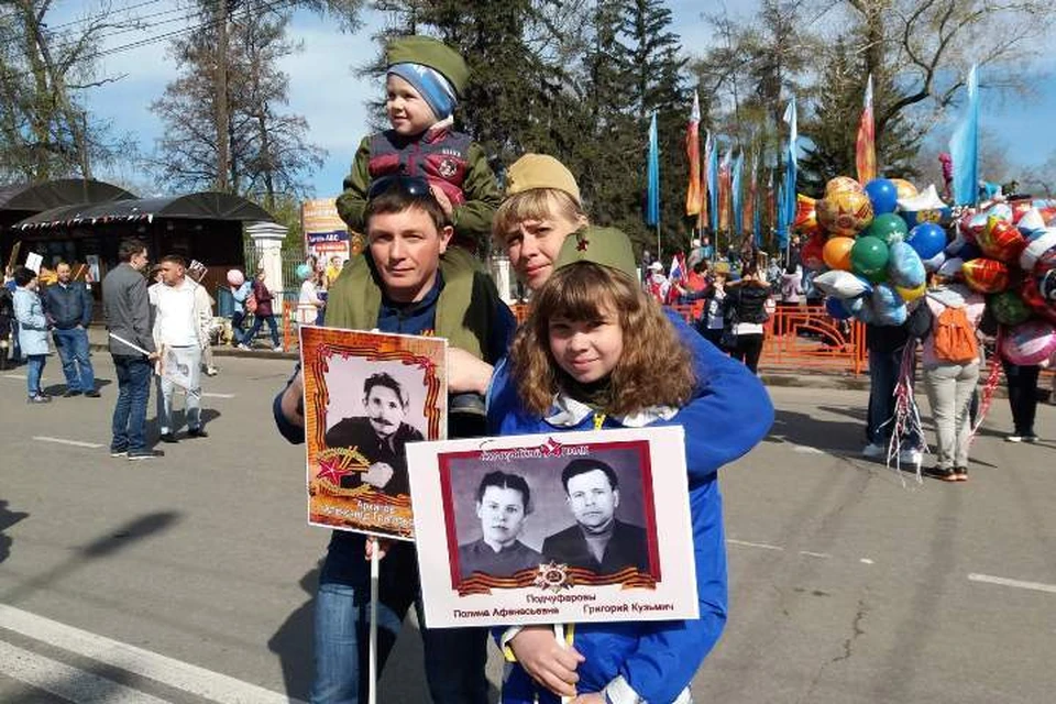 Семья Волковых – Альбина, ее супруг Николай и двое детей - дочь Вероника и сын Владимир