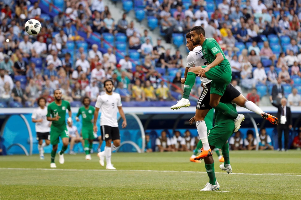 Саудовская Аравия одержала победу на последних секундах матча со сборной Египта.