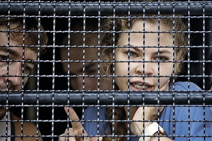 Пока небезызвестная эскорт-девица Настя Рыбка (она же Анастасия Вашукевич) парится в тайской тюрьме, куда попала за свои секс-тренинги, в России наблюдается сильная нехватка ее коллег по профессии. Фото: AP/EAST NEWS