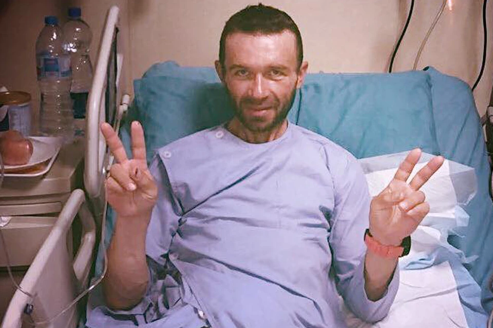 Альпинист Александр Гуков в больнице. ФОТО Facebook Анны Пиуновой