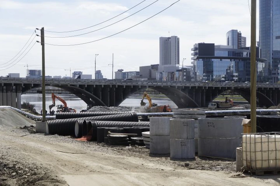 Мост будут реконструировать вплоть до 2019 года.