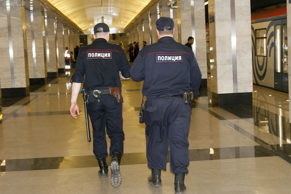 Неизвестный застрелил полицейского на станции «Курская» в Москве