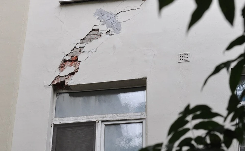 Жители Южного Урала пишут о повреждении зданий