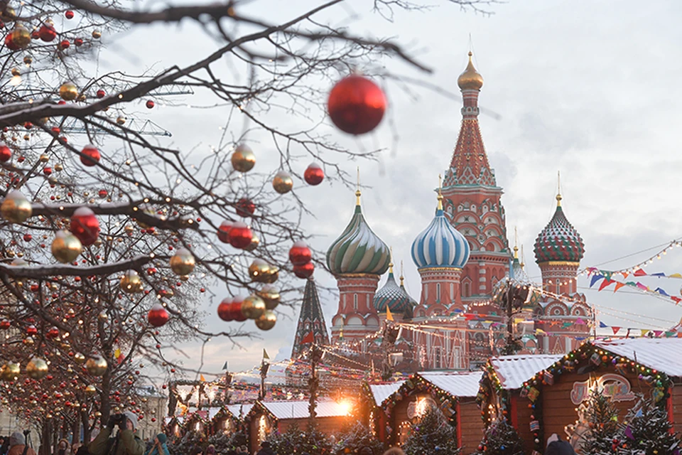 Авторы исследования по достоинству оценили рождественские ярмарки в Москве, «наполненные запахом глинтвейна, теплыми пряниками и икрой»