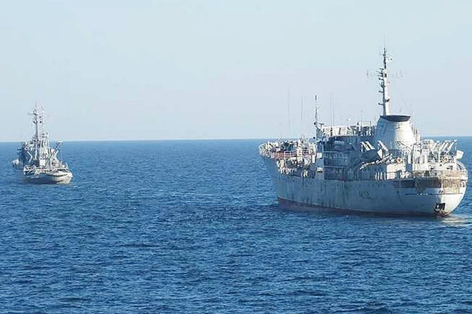 Целых два корабля ВМСУ, похоже, последнее, что осталось на плаву из крупнотоннажных кораблей. Фото: Пресс-служба Погрануправления ФСБ России