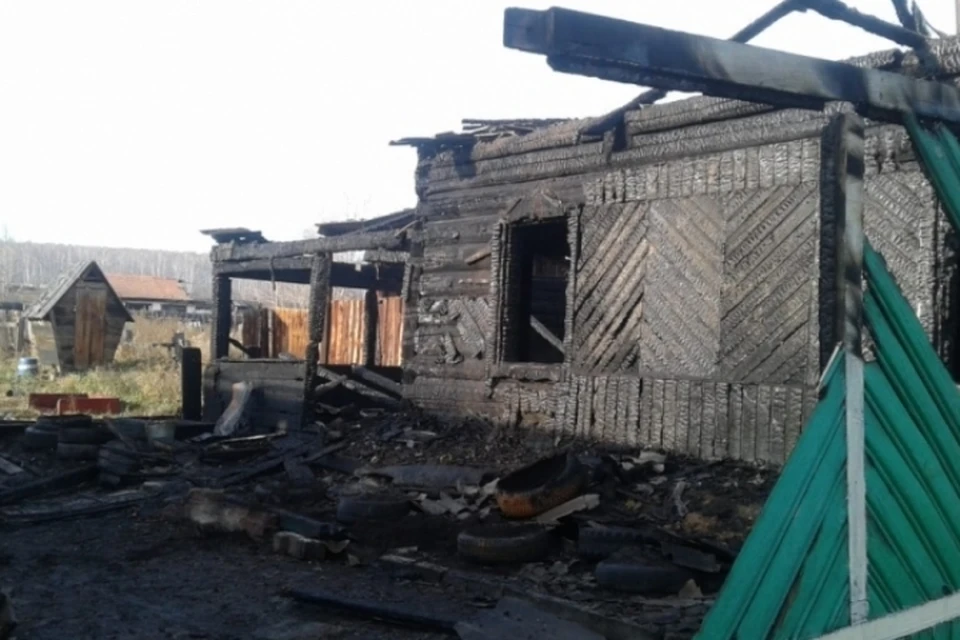 Не успели спасти из огня: трехлетняя девочка погибла на пожаре в Черемховском районе. Фото: пресс-служба ГУ МЧС по Иркутской области.