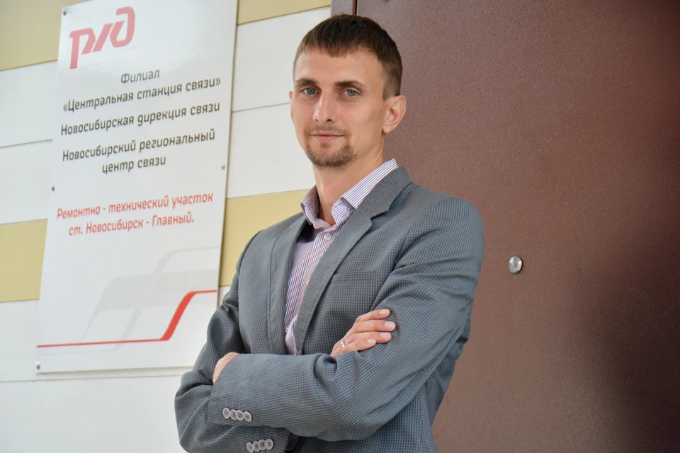 Валерий Польянов главный на своем участке по связи.