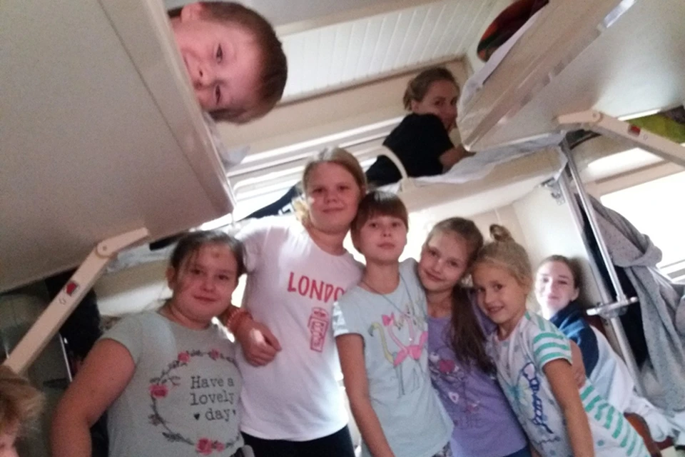 Нижегородские дети 15 часов провели в поезде без света и туалетов