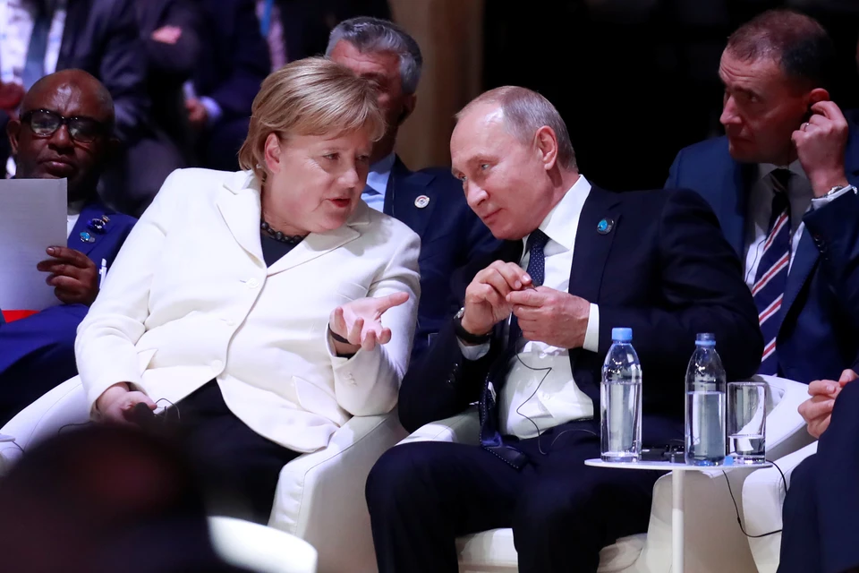 Канцлер Германии Ангела Меркель и президент РФ Владимир Путин.