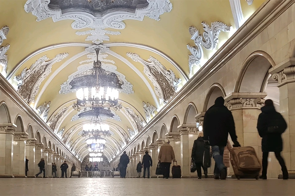 На станции метро "Комсомольского" столичной подземки.