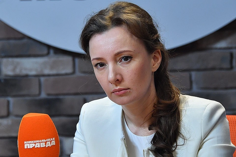 Анна Кузнецова проведет проверку информации об отдыхе детей брянских чиновников в Турции.