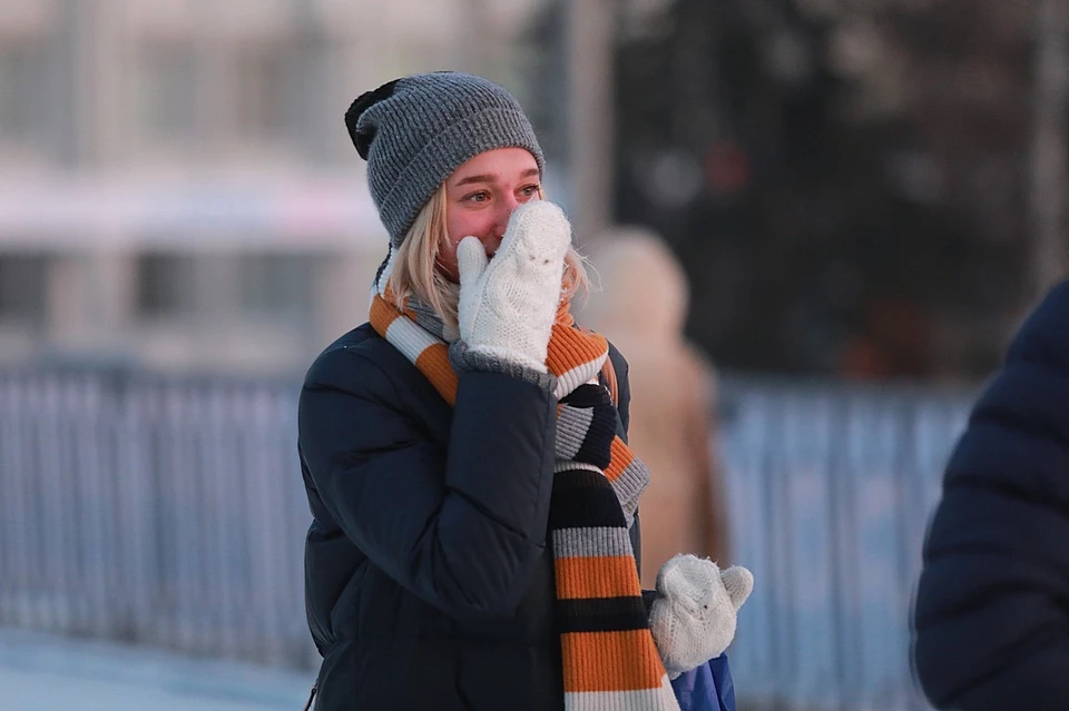 Несмотря на комфортную погоду, одеваться, отправляясь на елку нужно тепло