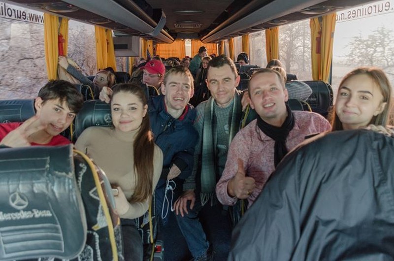Волонтеры Caravana de Craciun