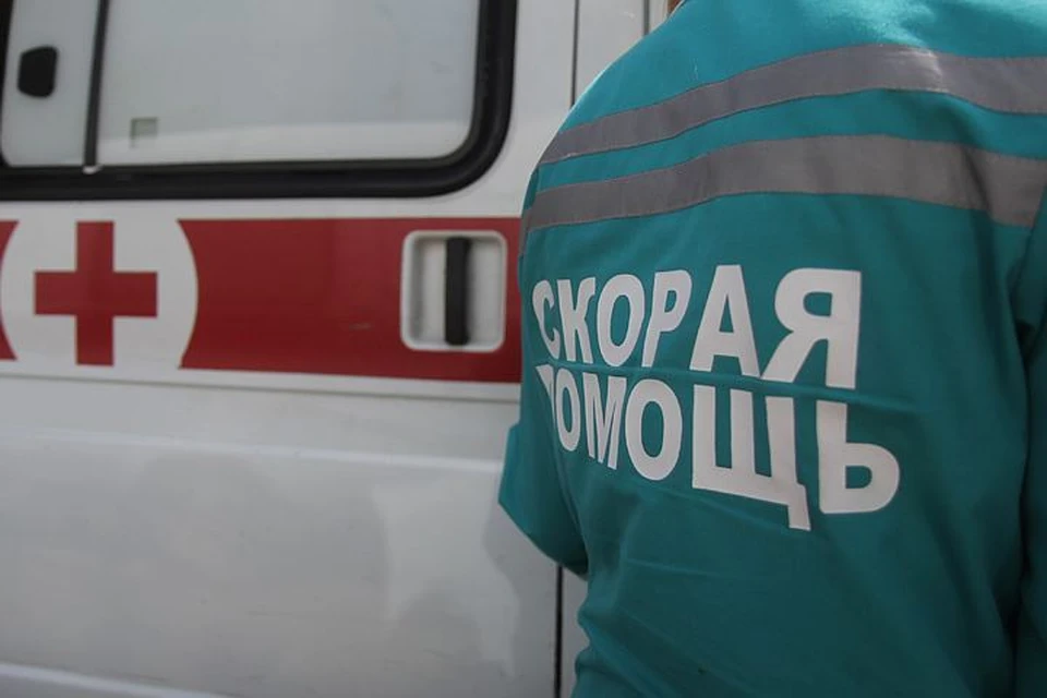 Страшное ДТП в Иркутске: под Новый год, вечером 31 декабря, женщина-водитель на автомобиле "Хонда" врезалась в трамвай.