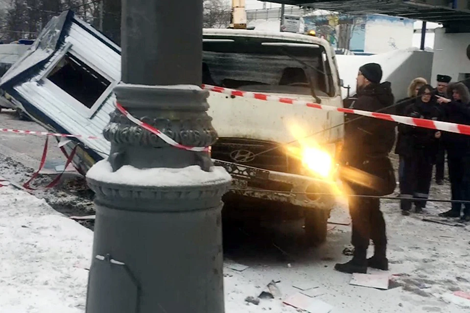 Пешеходный мост в ближайшее время будет обследован специалистами