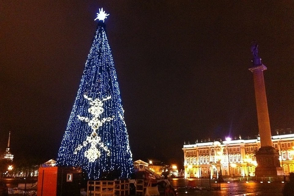 Новогодняя Дворцовая площадь