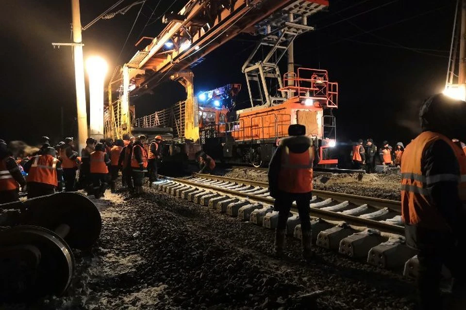 Сход 29 вагонов в Иркутской области: движение на железнодорожных путях возобновлено. Фото: пресс-служба ГУ МЧС по Иркутской области.
