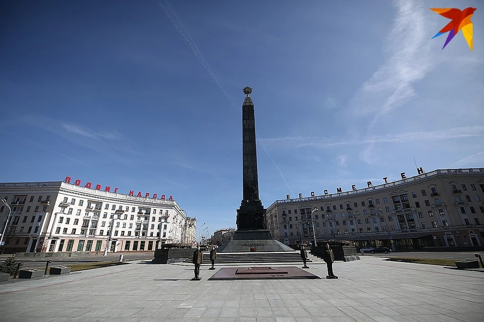 Памятник победы в минске фото