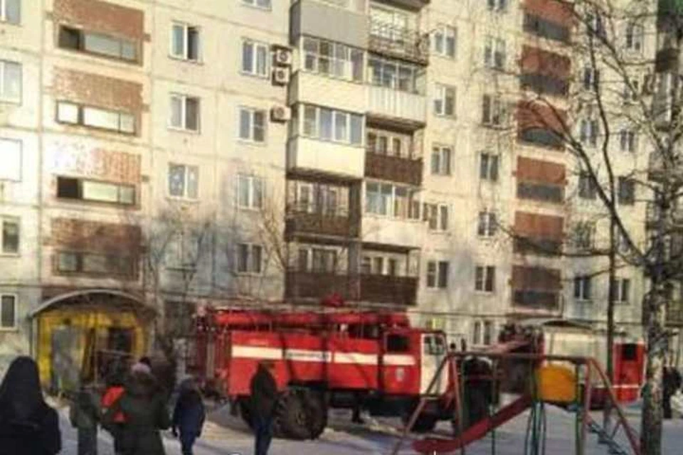 При пожаре в многоэтажке в Новокузнецке погиб отец с 3-летним сыном. Фото: vk.com