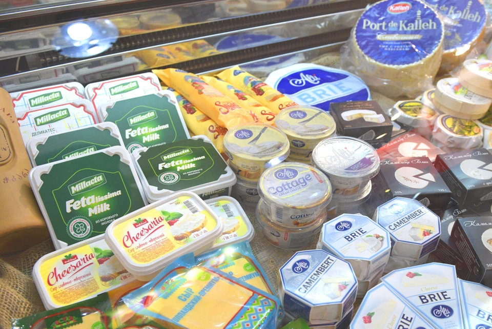 Роскачество проверит 20 самых популярных марок плавленого сыра.