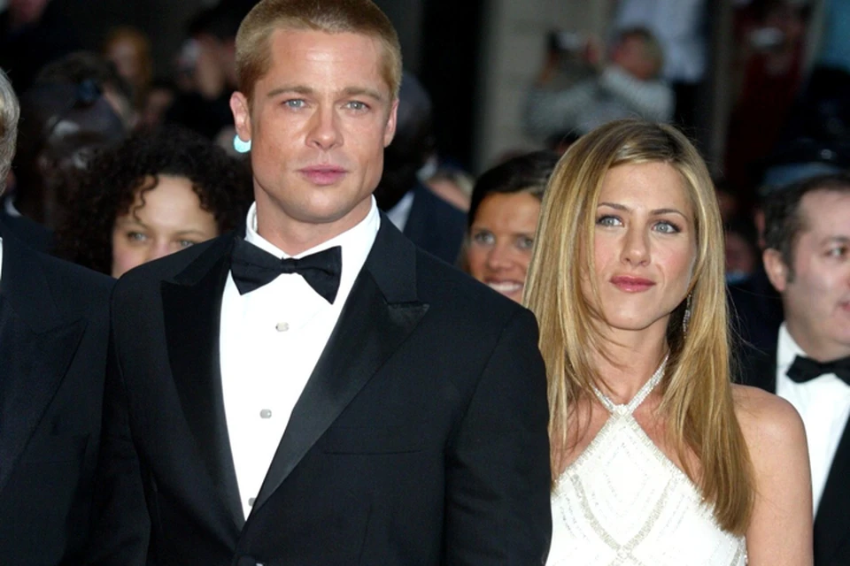 Брэд Питт и Дженнифер Энистон были женаты пять лет до 2005 года, когда актер ушел к Анджелине Джоли.