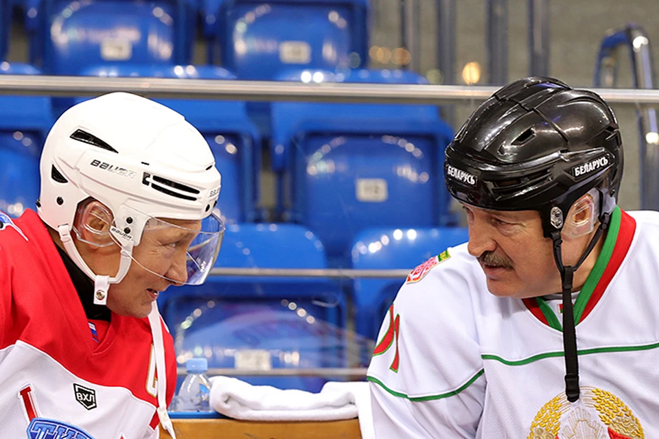 Путин и Лукашенко играли в одной команде, но каждый в своей форме
